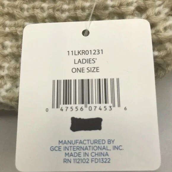 Winter Essentials Women's One Size Beige/White Knit Beanie Hat With Pom New - Picture 4 of 8